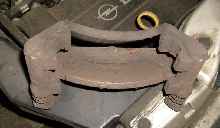 Opis techniczny Opel Agila