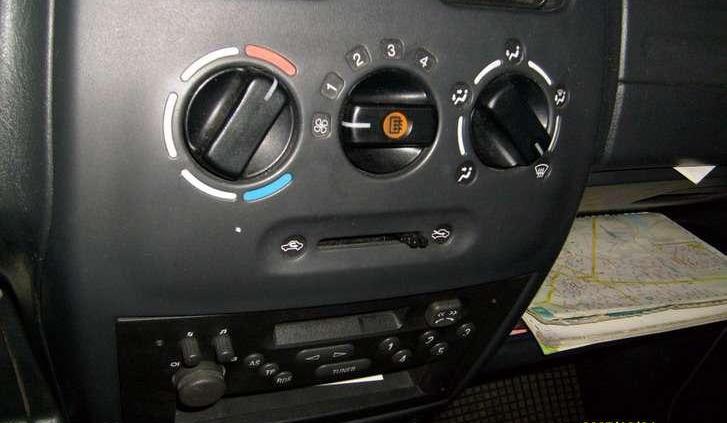 Opis techniczny Opel Agila