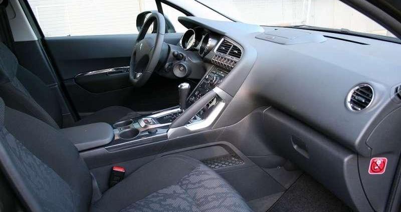 Francuska krzyżówka - Peugeot 3008