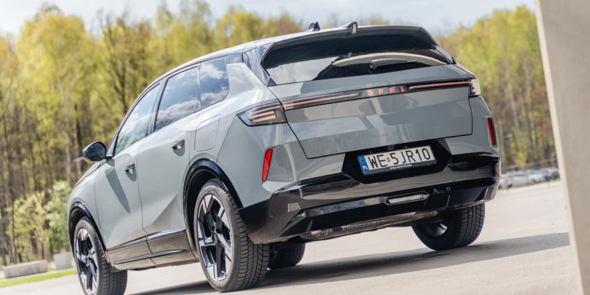 Opel Grandland 1.6 Plug-in Hybrid GS nie porywa za serce, za to jest do bólu pragmatyczny