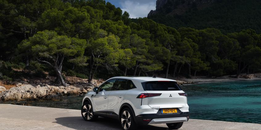 Nowe Mitsubishi Grandis powraca jako nowoczesny SUV. Importer ujawnił pierwsze ceny modelu