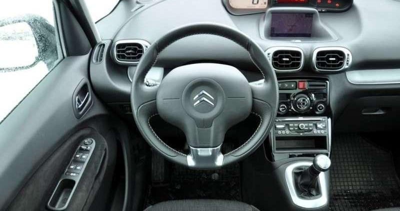 C3 Picasso - Dar młodzieży