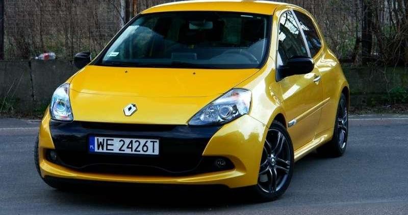 &quot;Męska rzecz&quot; - Renault Clio