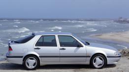 Saab 9000 1997 - prawy bok
