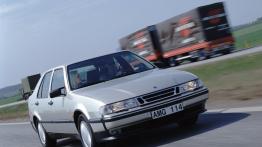 Saab 9000 1997 - widok z przodu