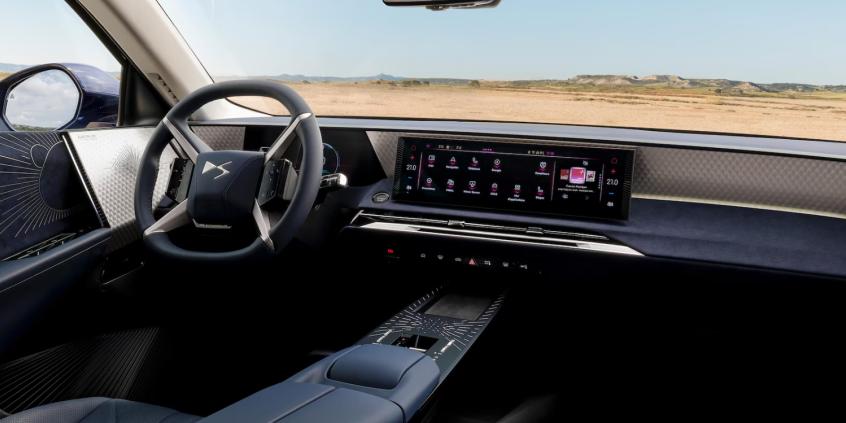 DS N°8 Jules Verne obiecuje 688 km zasięgu. Francuzi celują w Teslę i BMW