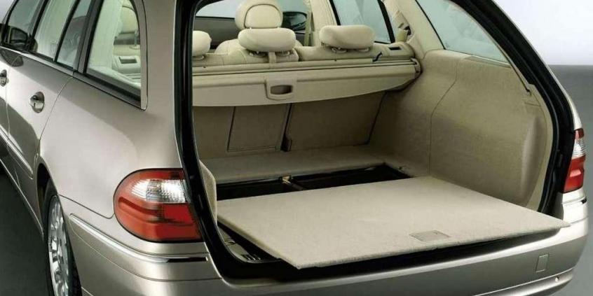 Świat wielkich kombi - nowa Skoda Superb czy używany Mercedes klasy E?