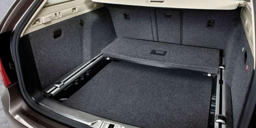 Świat wielkich kombi - nowa Skoda Superb czy używany Mercedes klasy E?