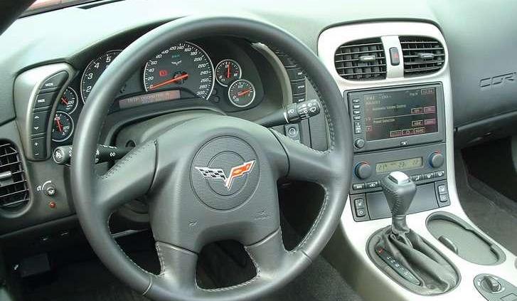 Porażający Chevrolet Corvette C6 Convertible