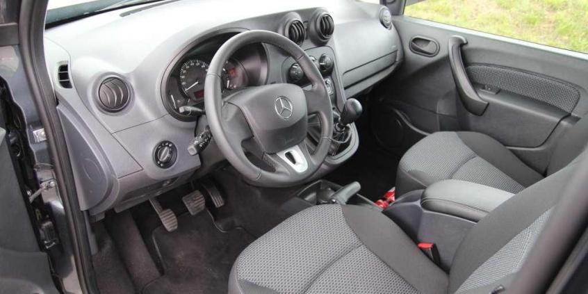 Mercedes Citan Kombi - radio taxi, proszę czekać!