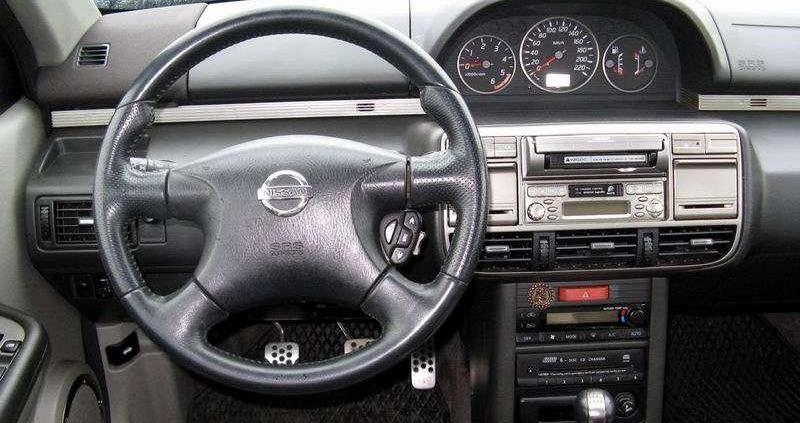Nissan X-Trail I - uniwersalny czy bezsensowny?