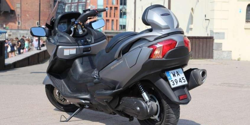 Suzuki Burgman 650 - skuter w rozmiarze XXL