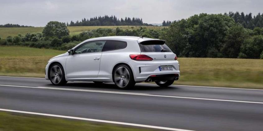 Seat Leon Cupra vs konkurenci