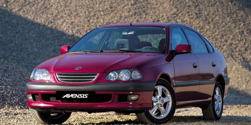 Toyota Avensis I - godny następca