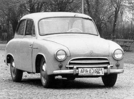 Historia motoryzacji w Polsce: FSO Syrena - małolitrażowa Warszawa