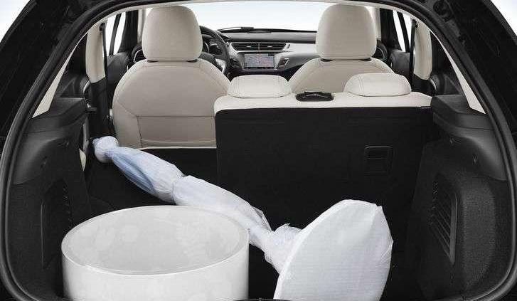 Maluch na wyższej półce