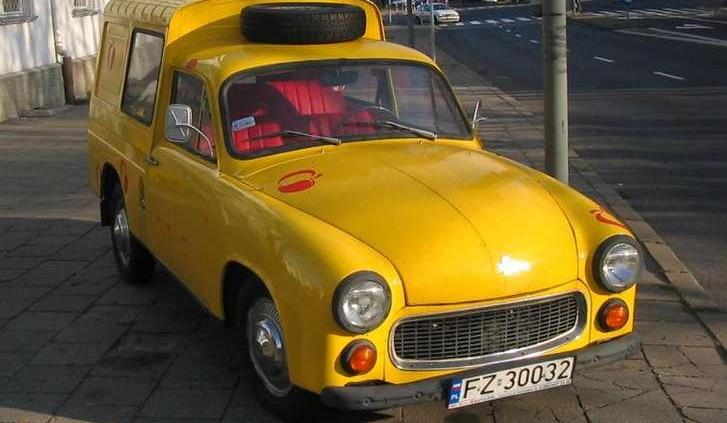 Historia motoryzacji w Polsce: FSO Syrena - małolitrażowa Warszawa