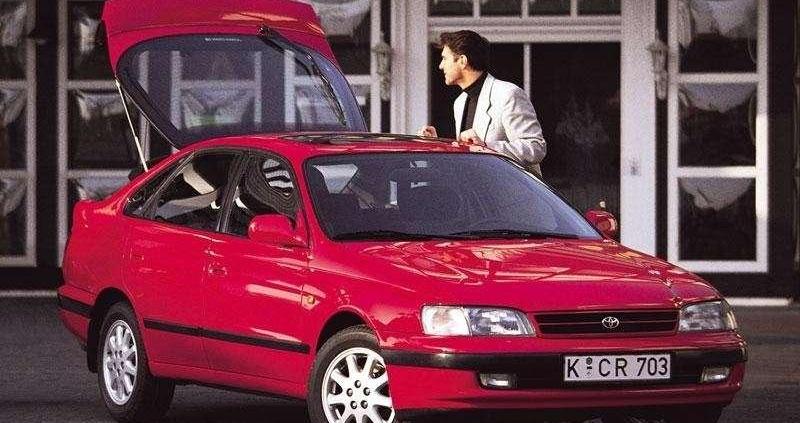 Toyota Carina E - takich aut już się nie produkuje