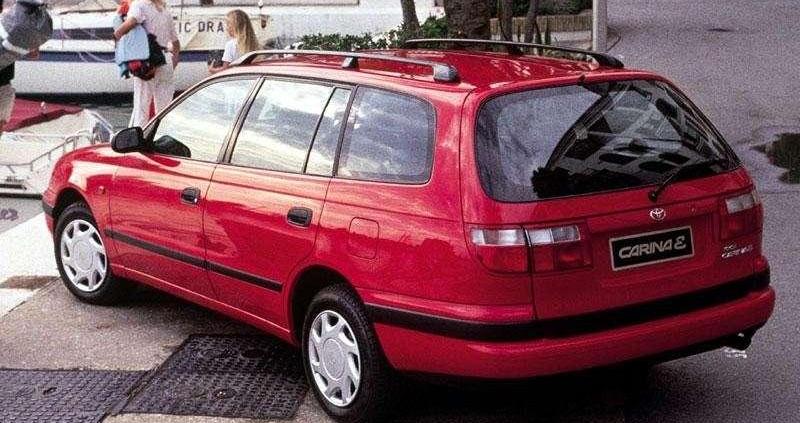 Toyota Carina E - takich aut już się nie produkuje