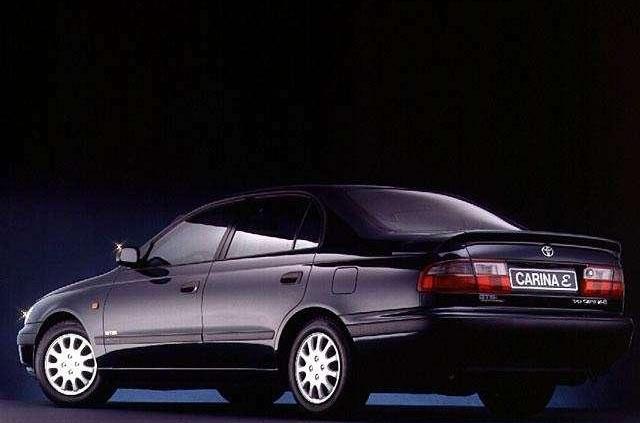Toyota Carina E - takich aut już się nie produkuje