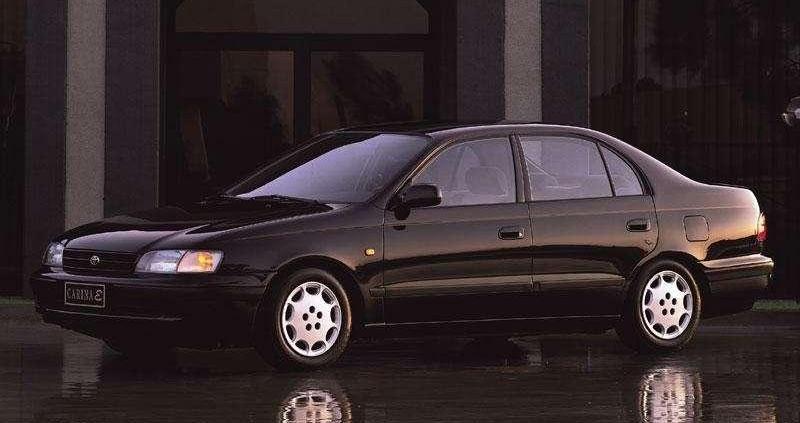 Toyota Carina E - takich aut już się nie produkuje