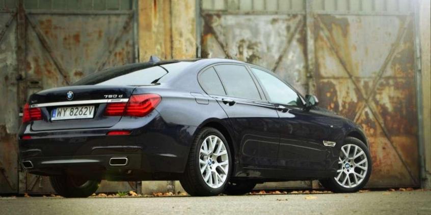 BMW 750d xDrive 381 KM - czego chcieć więcej?