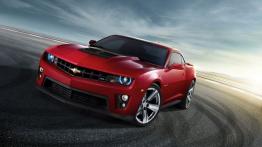 Chevrolet Camaro ZL1 - przód - reflektory włączone