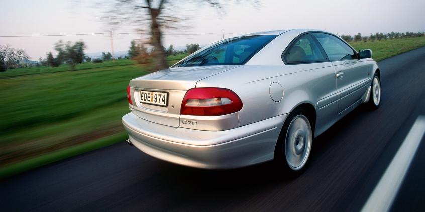 5 najlepszych używanych coupe do 10 tys. zł. Są mocne, szybkie, tanie i mają w sobie to coś