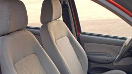 TATA Indica - widok ogólny wnętrza z przodu