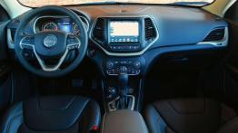 Nowy Jeep Cherokee - niepozorny odkrywca