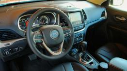 Nowy Jeep Cherokee - niepozorny odkrywca