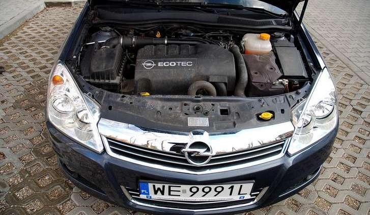 Opel Astra III sedan 1.3 CDTI - spory sedan dla oszczędnych