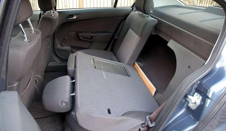 Opel Astra III sedan 1.3 CDTI - spory sedan dla oszczędnych