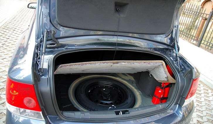 Opel Astra III sedan 1.3 CDTI - spory sedan dla oszczędnych