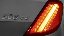 Peugeot 308 CC - prawy tylny reflektor - włączony