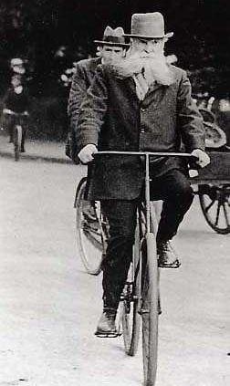 Co było pierwsze - opona czy auto?