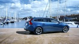 Volvo V60 Ocean Race - prawy bok