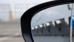 Kia Optima - sedan w sportowej marynarce