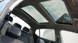 Kia Optima - sedan w sportowej marynarce