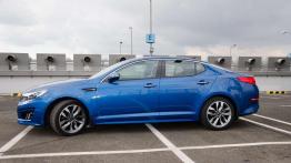 Kia Optima - sedan w sportowej marynarce