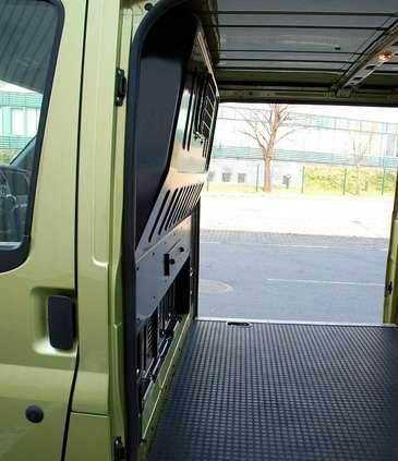 Szybki dostawca - Ford Transit Van SWB 130 KM