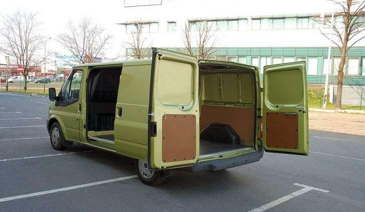 Szybki dostawca - Ford Transit Van SWB 130 KM