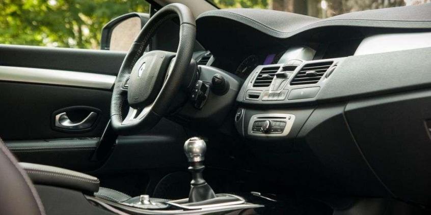 Renault Laguna Coupe GT - piękna harmonia