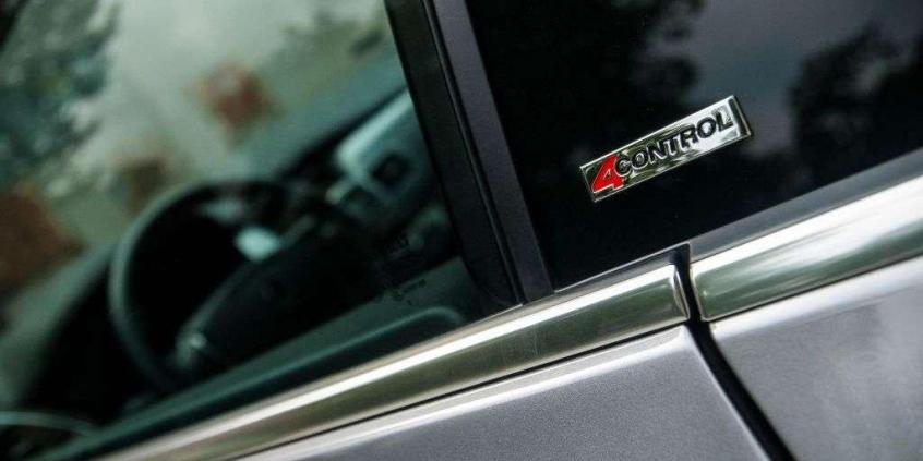 Renault Laguna Coupe GT - piękna harmonia