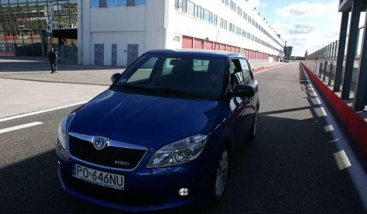 Skoda Fabia RS - kapelusze z głów