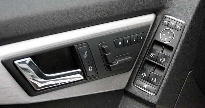 Kanciasty pochłaniacz szos - Mercedes GLK 350 CDI 4MATIC