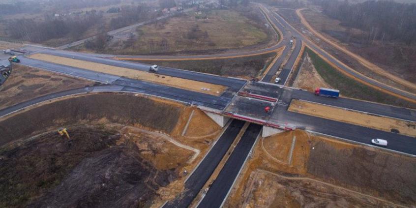 W 2018 roku przybyło ponad 320 km nowych dróg. W tym ma być trochę więcej