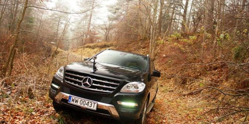 Nowy Mercedes ML350 - pierwsza jazda z dreszczykiem (film)