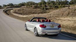 BMW Serii 2 Cabrio na nowych fotografiach