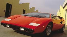 Lamborghini Countach - widok z przodu